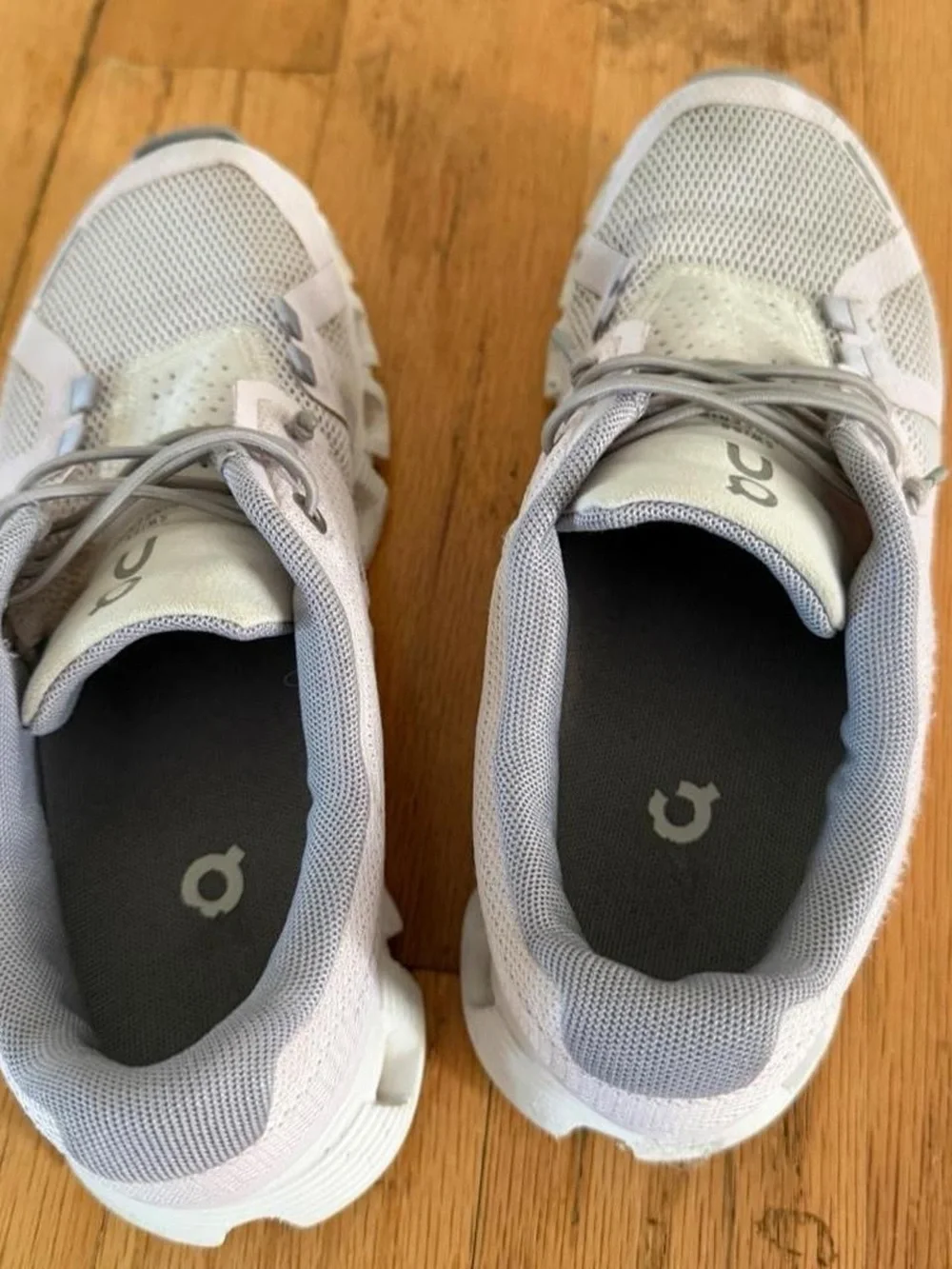 On Running women’s Athletic Running Shoes - Light Lavender/Gray